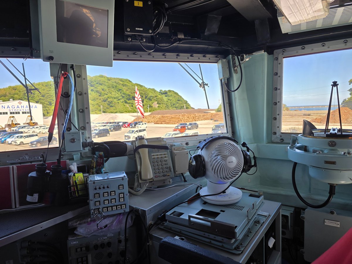 kirasanmi's tweet image. ミサイル艇 うみたか②
10時30分から主砲の展示があったのですが残念ながら時間切れ(><)
泣く泣く仕事に向かいました
#ミサイル艇うみたか