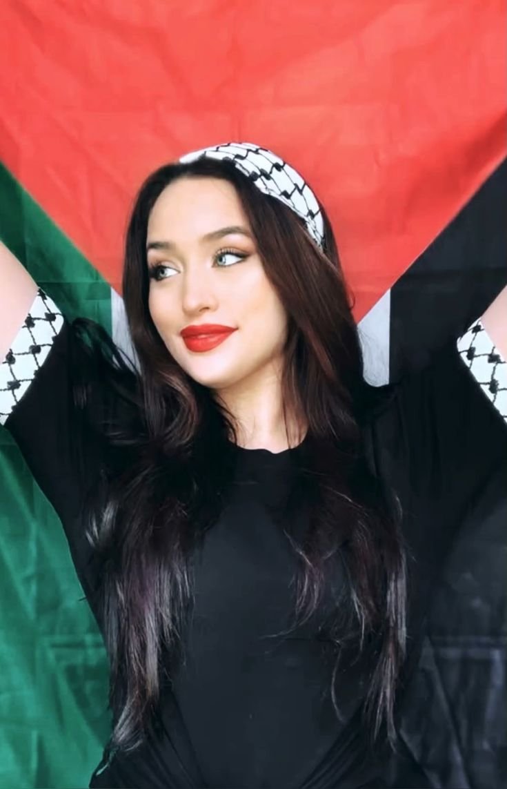 Naila_Ayad's tweet image. No matter how much politicians try to stop us, we will always support Palestine.
#FreePalestine