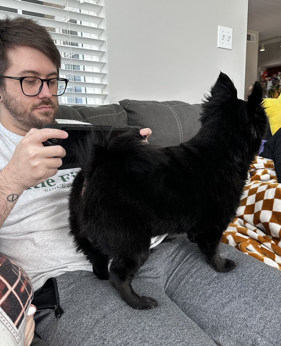 xostacyftw's tweet image. saying goodbye gets harder every single time. thank you for an incredible few weeks spent making memories and enjoying our time together. i can’t wait for the day the distance is no longer between us and you become my forever.
i love you so much (and so does Rita) ♥️