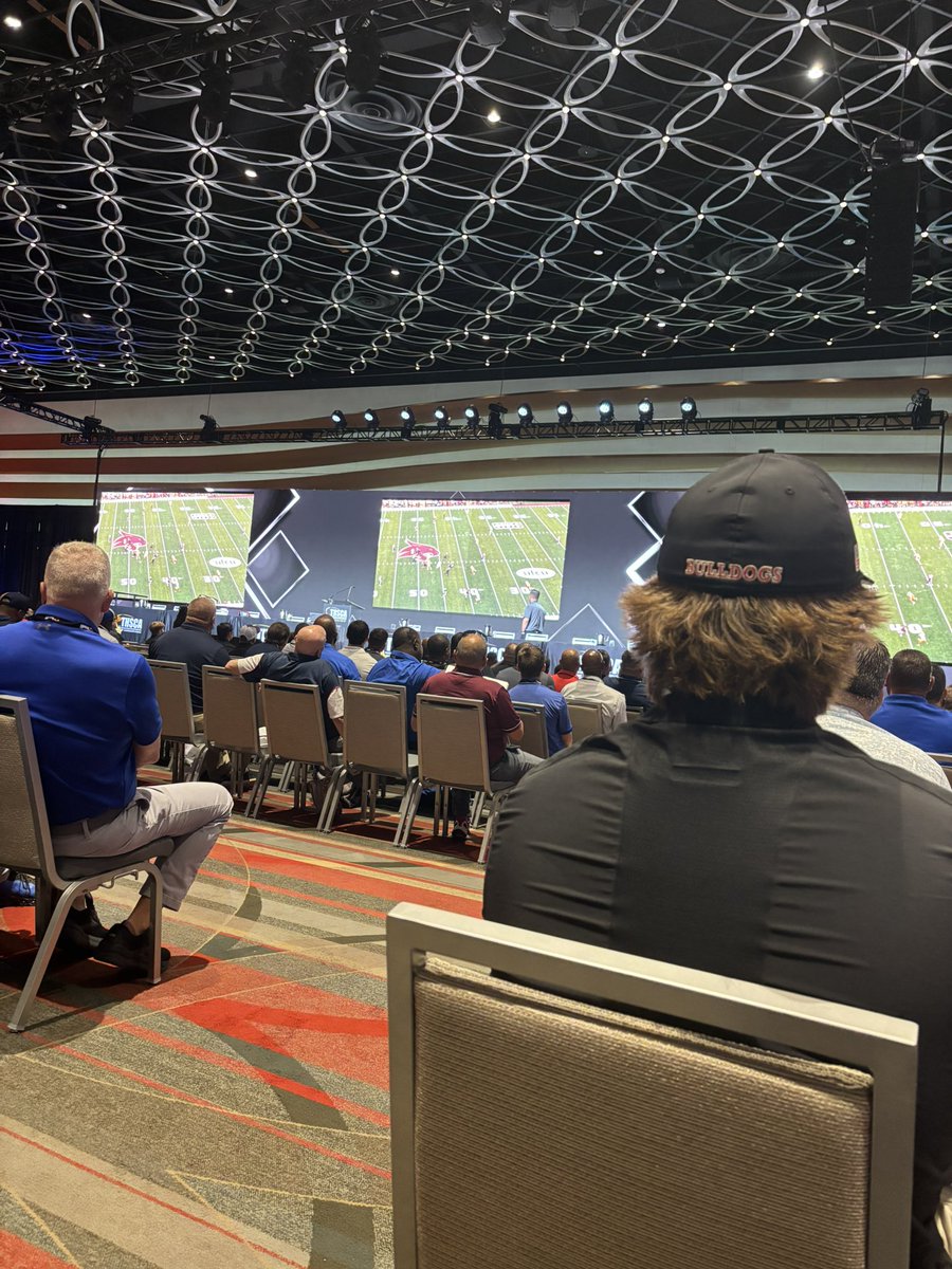 Great stuff from <a href="/Coach_Leftwich/">Mack Leftwich</a> to start day 2 of #THSCA2025