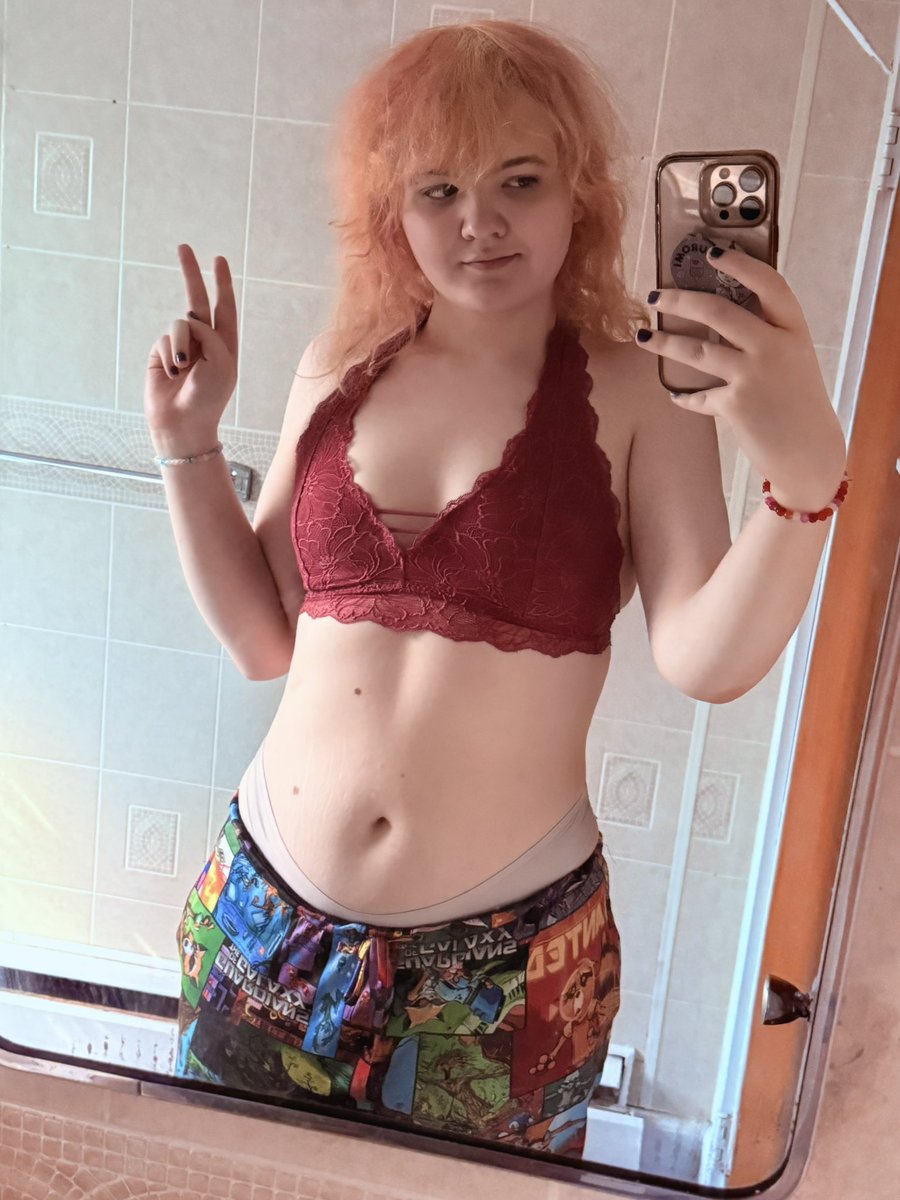 actually feel girly today 😇