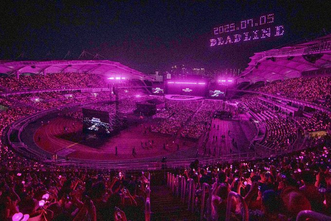 villainpinks's tweet image. Most attended concerts by female groups in South Korea this year 🇰🇷:
#1 @BLACKPINK, Goyang Stadium – 40,000
#2 #BLACKPINK, Goyang Stadium – 40,000
#3 Twice, Inspire Arena – 15,000
#4 Twice, Inspire Arena – 15,000