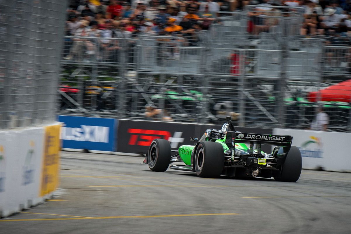 Callum Ilott delivers in Toronto 🇨🇦 — smart, sharp, and clinical all weekend.
P13 to P8 on one of the toughest street circuits out there.
Exactly the kind of performance we stand behind at Sports.com.
Big shift. Bigger things ahead.
 #Sportscom #SEGGMedia #IndyCar