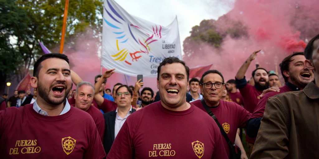 Lezama_Eze's tweet image. Alguien sabe si el @GordoDan_ está bien? Desde el cierre de listas que está desaparecido 
Aparición con vida del líder de Los Meados del Cielo