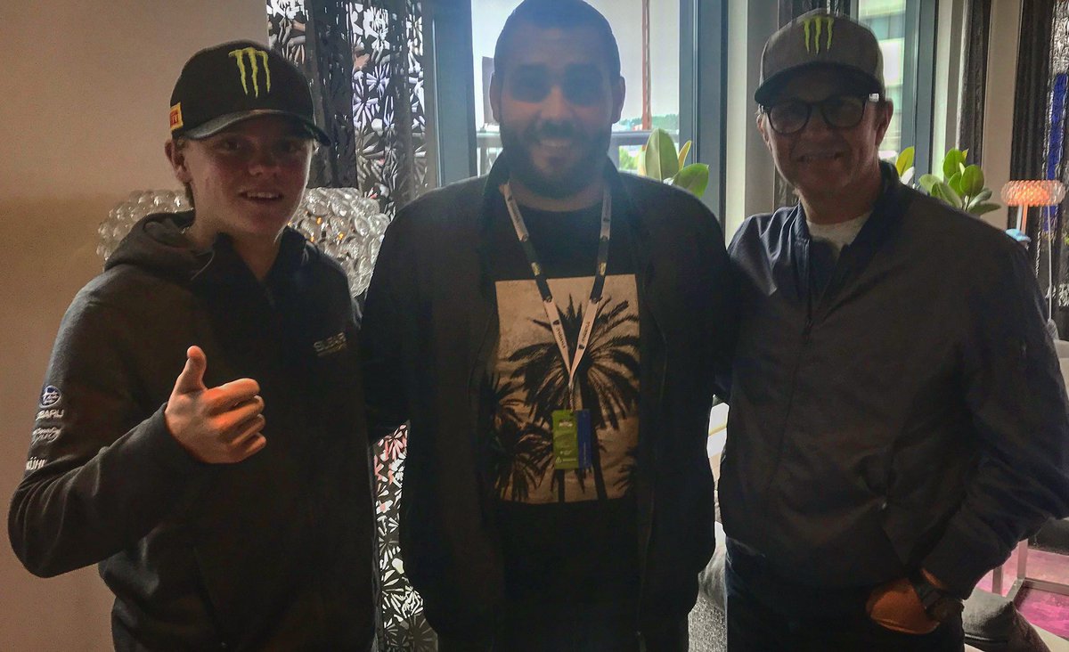 Dos de los tres que salen en esa foto saben lo que es ganar un rallye del #WRC 🤣

Bravo <a href="/OliverSolberg01/">Oliver Solberg 🍩</a> 👏🏻

TBT 🔙 <a href="/RallyFinland/">Secto Rally Finland</a> 2019