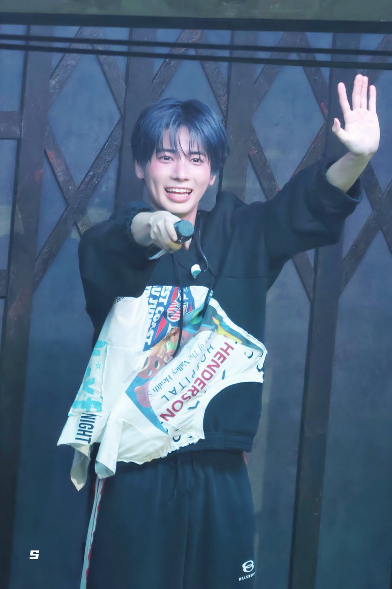 rrittta77_ss's tweet image. 250721
👐
#TXT #TAEHYUN #태현 #강태현
#TOMORROW_X_TOGETHER
#투모로우바이투게더