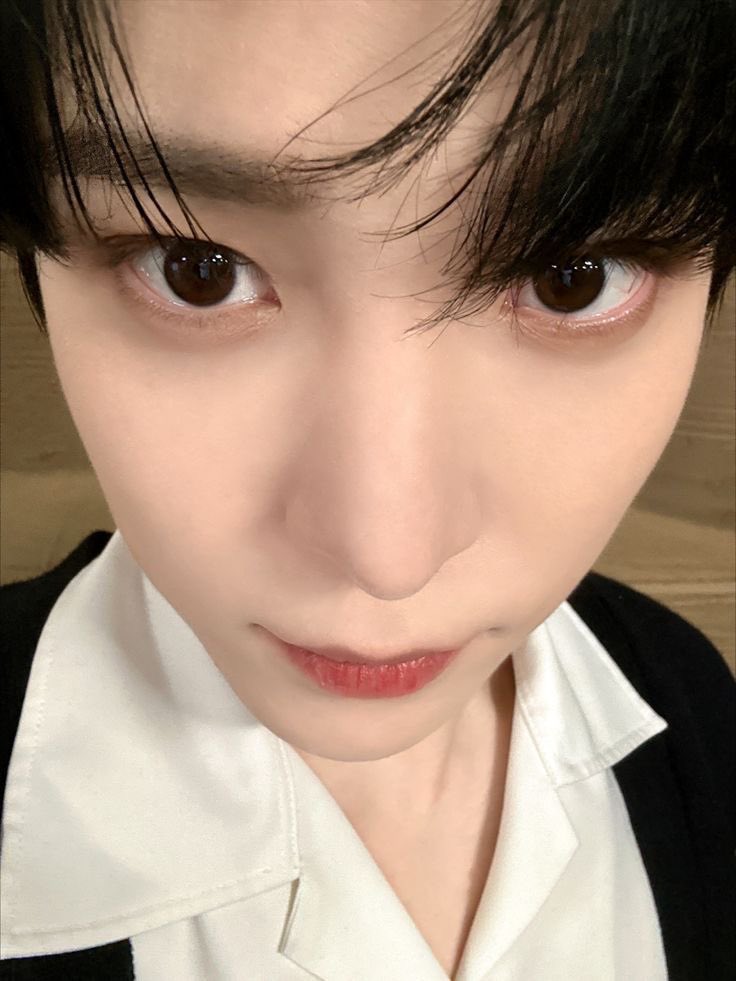 zoom selfies hates to see me and yunho coming

#ATSD #AtinySelcaDay #YUNHO 
#윤호 #ATEEZ #에이티즈