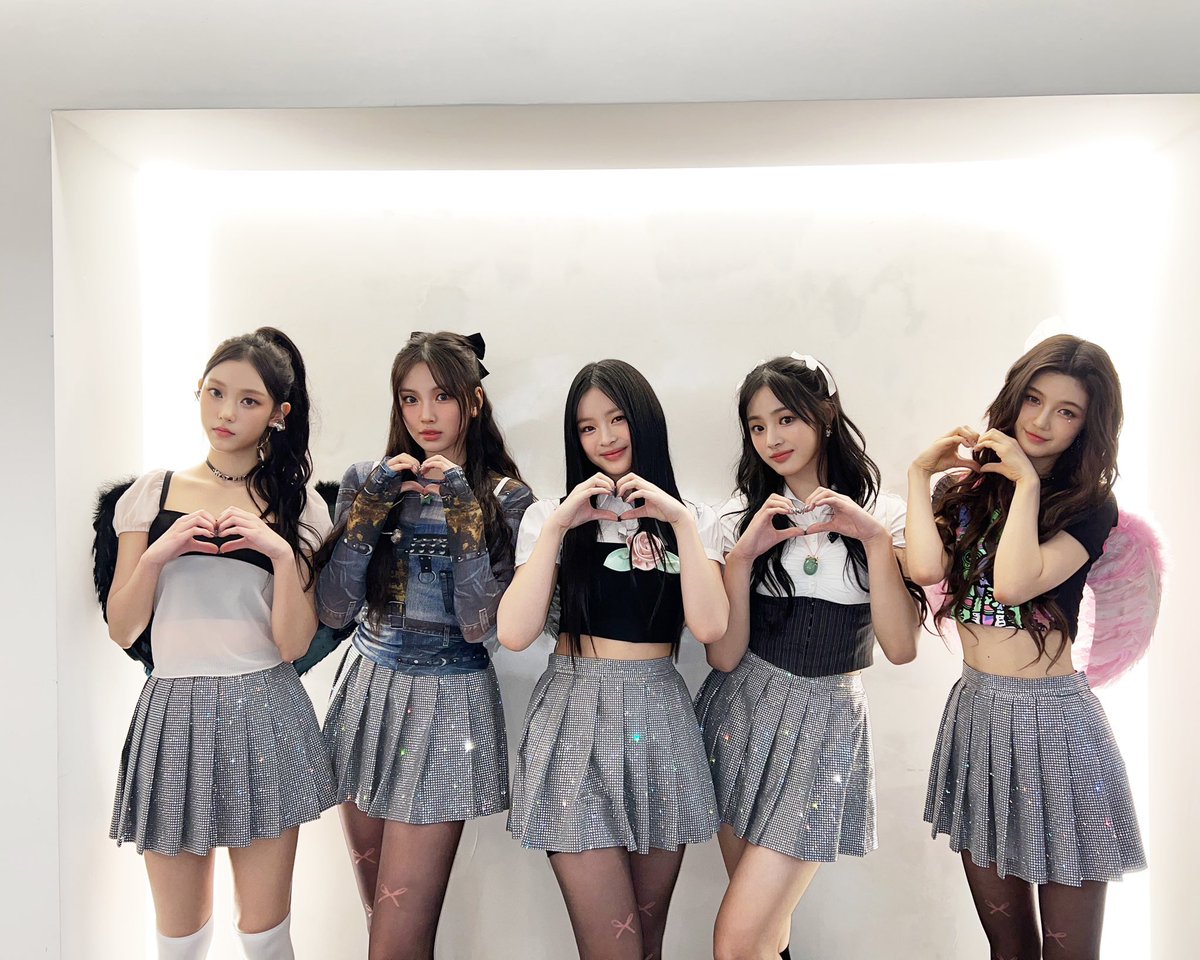 Jinr__new's tweet image. #뉴진스와_걷는_세번째_여름
#NewJeans_3rd_Anniversary
#Happy3rdNewJeansDay