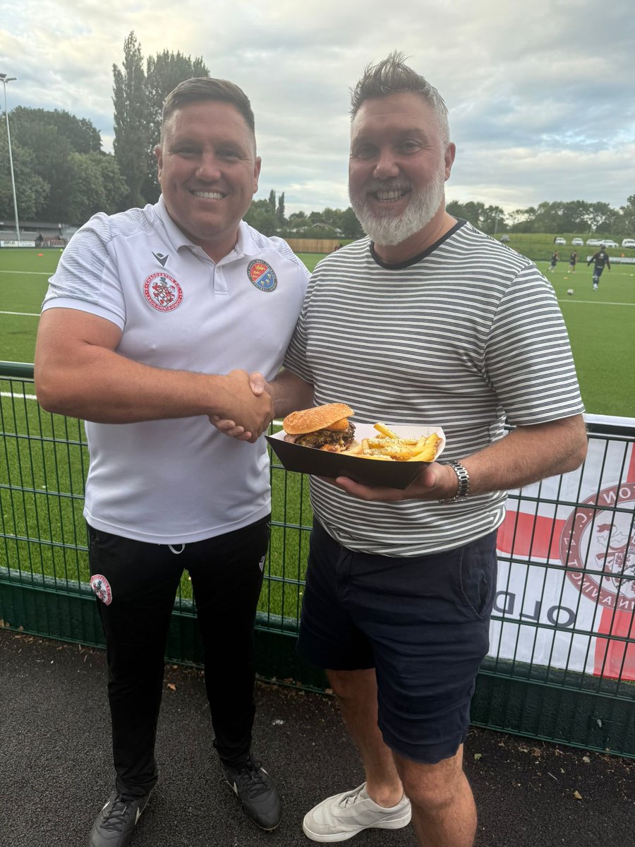 marlowes_chad's tweet image. New arrival 🤝🍔
The ultimate prestige burger, part of a new partnership with ‘Prestige Allparts Ltd’ - Independent Mercedes-Benz specialists.
The Allparts Burger includes a smashed patty, fried chicken steak, bacon and hash brown. Find us at @ChaddertonFC