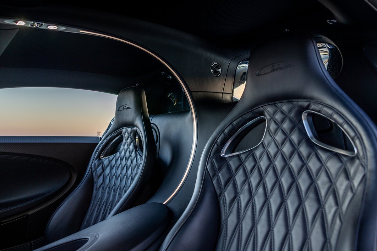 Bugatti's tweet image. The CHIRON, framed by the golden hues of the California sunset. 420 km/h. Excellence and comfort in its purest form.
#BUGATTI #CHIRON
