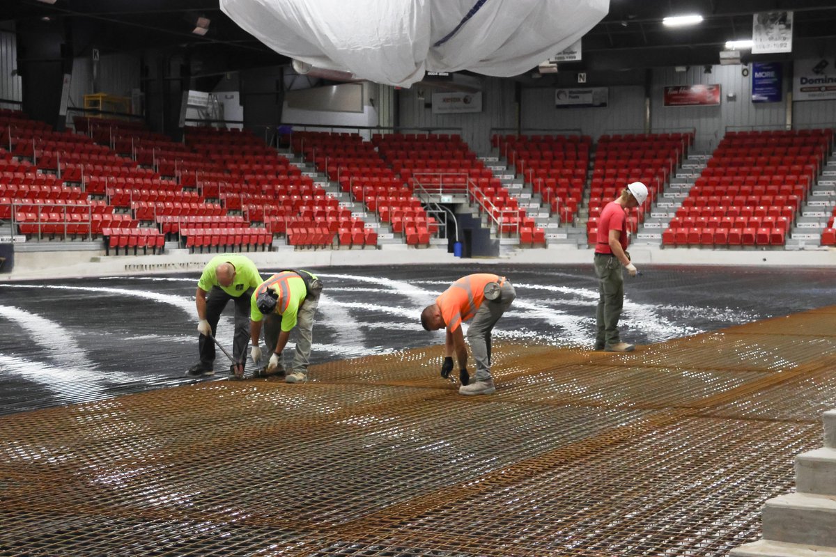 AttackOHL's tweet image. Here's another update of the rink as construction continues at the #bayshorearena!🐻
#AlwaysAttack | #owensoundattack