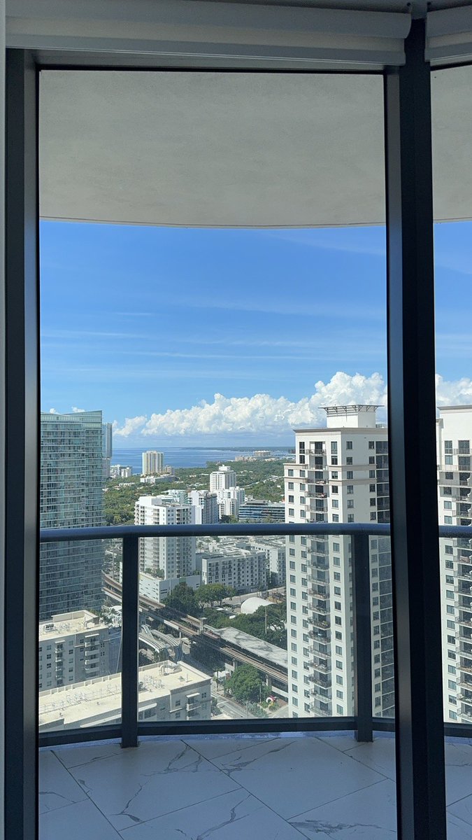 EmilyDempsey's tweet image. Back in Miami and diving into a packed week:
• Scheduling BB content
• Sending the BB newsletter
• Touring a studio for @stackedpod
• Legal check-in
• Reviewing a partnership agreement for an off-grid Bitcoin mining site
• First look at the BB platform MVP