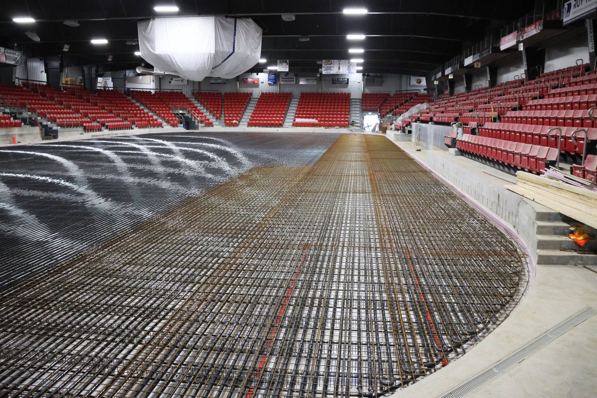 AttackOHL's tweet image. Here's another update of the rink as construction continues at the #bayshorearena!🐻
#AlwaysAttack | #owensoundattack