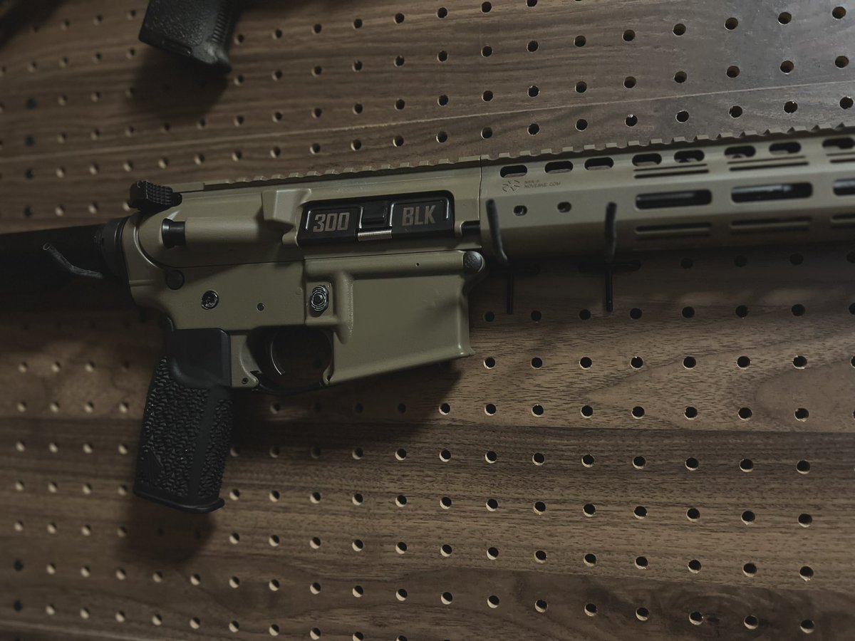 REulLqrpcnXozwP's tweet photo. なんか色んな色に塗ってごめんね…
noveske
#noveske
#scirregulars https://t.co/LF7N8Z45B4