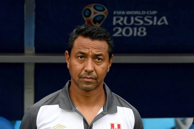 TheRealPFF's tweet image. Under President Mohsen Gilani’s leadership, PFF proudly welcomes Nolberto Solano 🇵🇪 as Head Coach of Pakistan U23 with a pathway to the senior team! 🟢⚽️
A true legend with EPL, World Cup & Copa América pedigree it’s a new era for Pakistan football. #WelcomeSolano