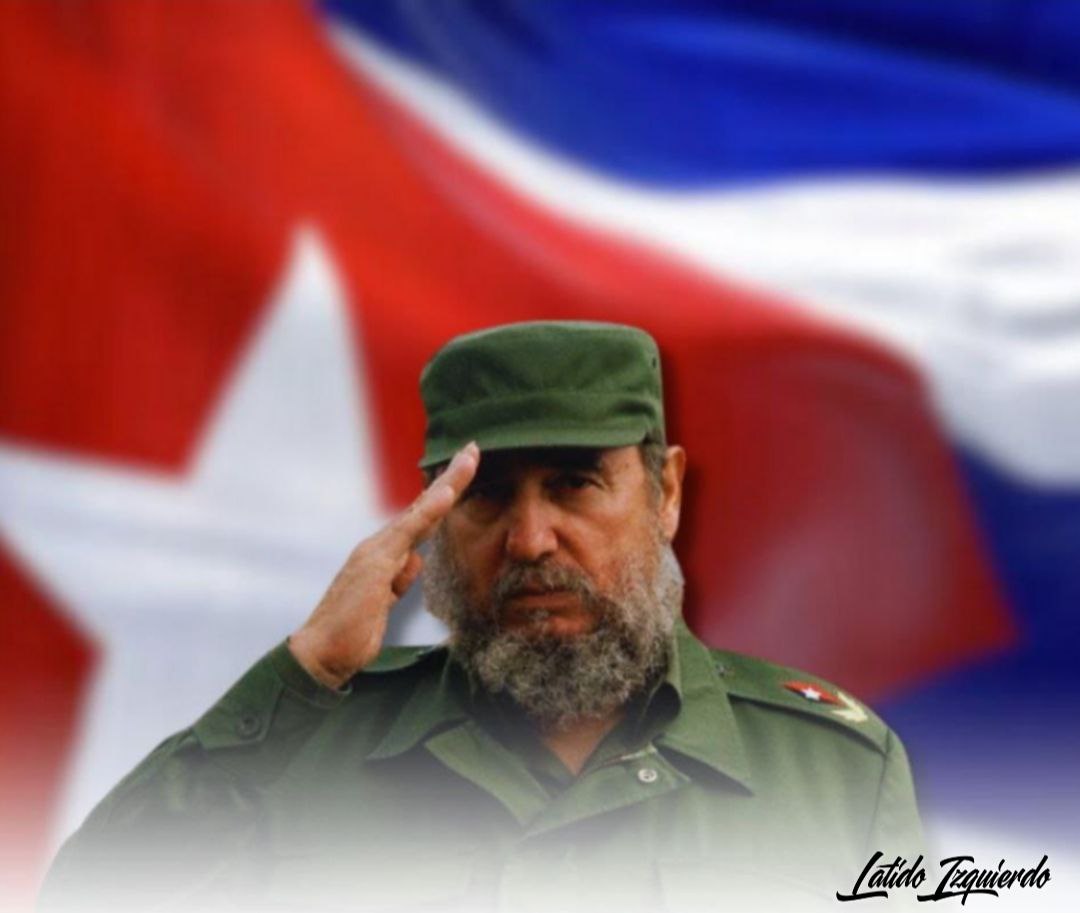 Rendirnos no es una alternativa" 
Más que una frase, es una convicción que corre por las venas de #Cuba como la sangre.
Los ideales no se cambian. De Fidel aprendimos que ¡del cerco se sale combatiendo!
 #CubaEstaFirme
