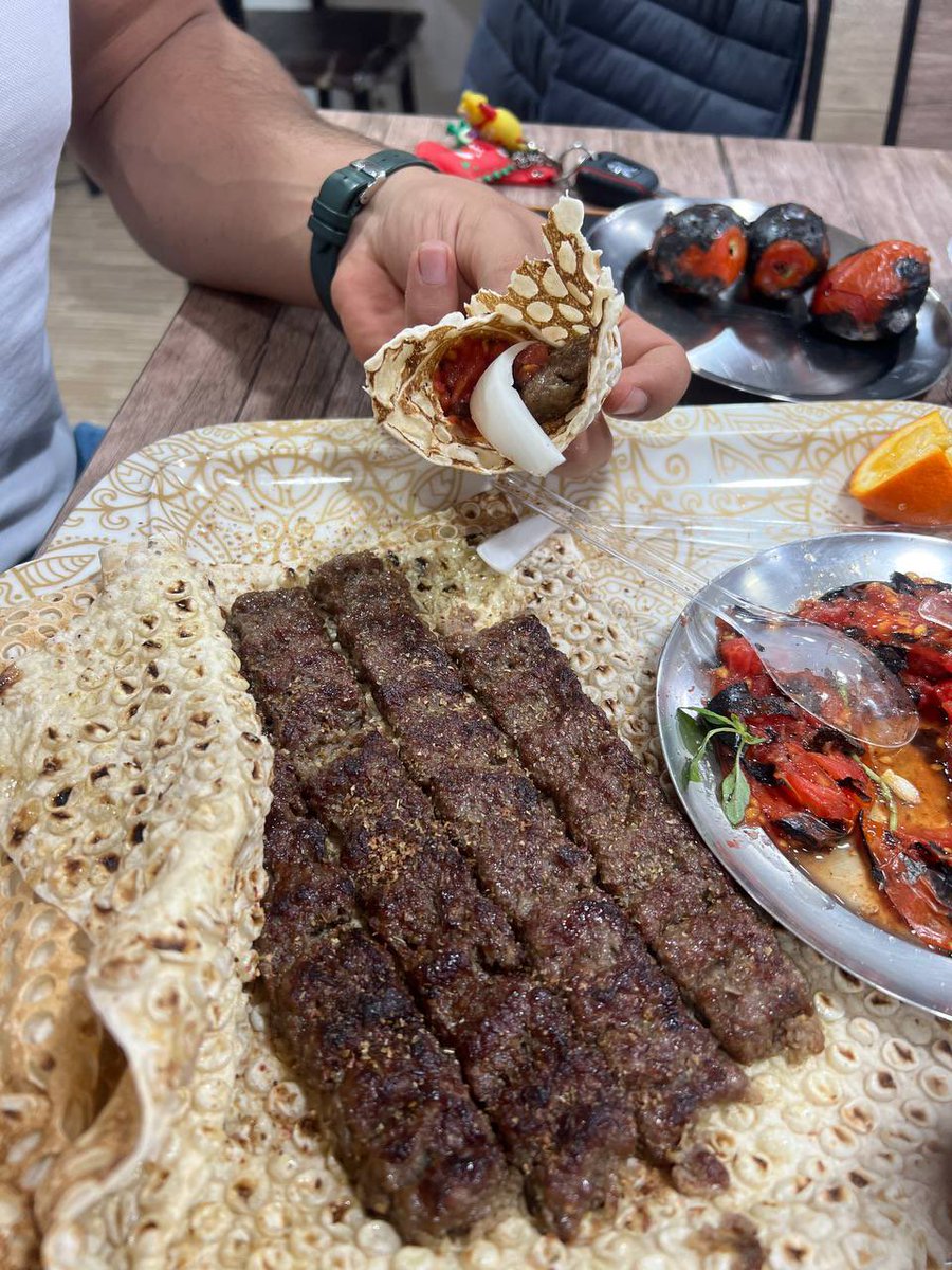 وقتی صلح برقرار شود و من با پرواز مستقیم از تل‌آویو به اینجا بیایم، برای چشیدن بهترین غذا باید به کجا بروم؟