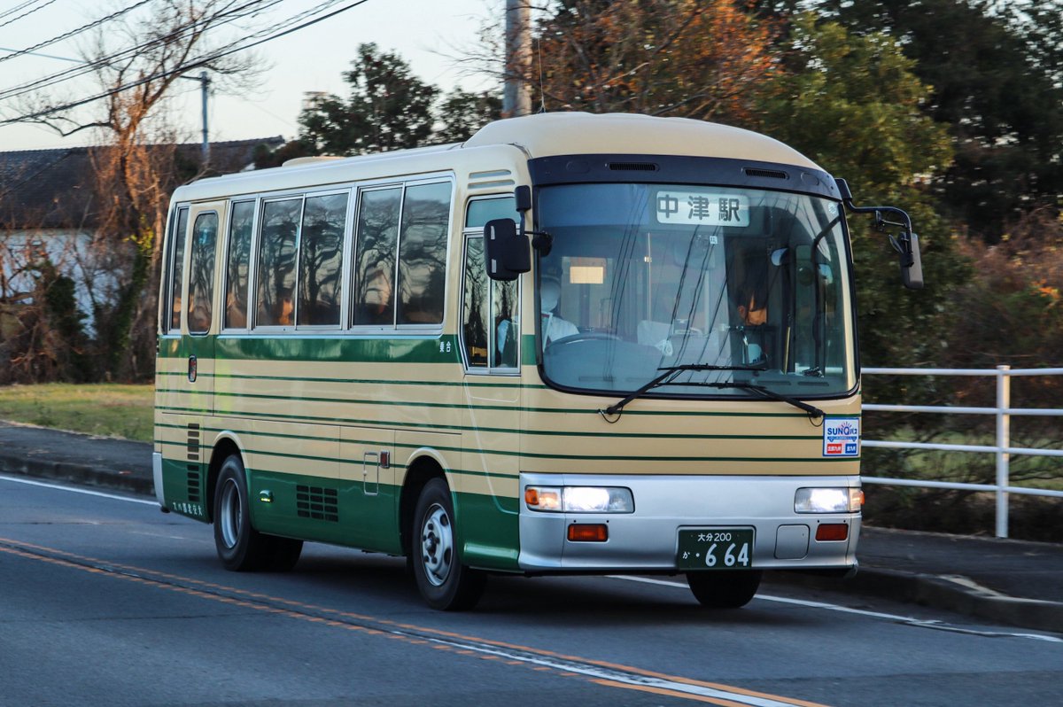 大交北部バス　　大分200か･664
KK-RX4JFEA(99年式)
日野リエッセ

安心院地区や中安線で使用されている元立川バスのリエッセ