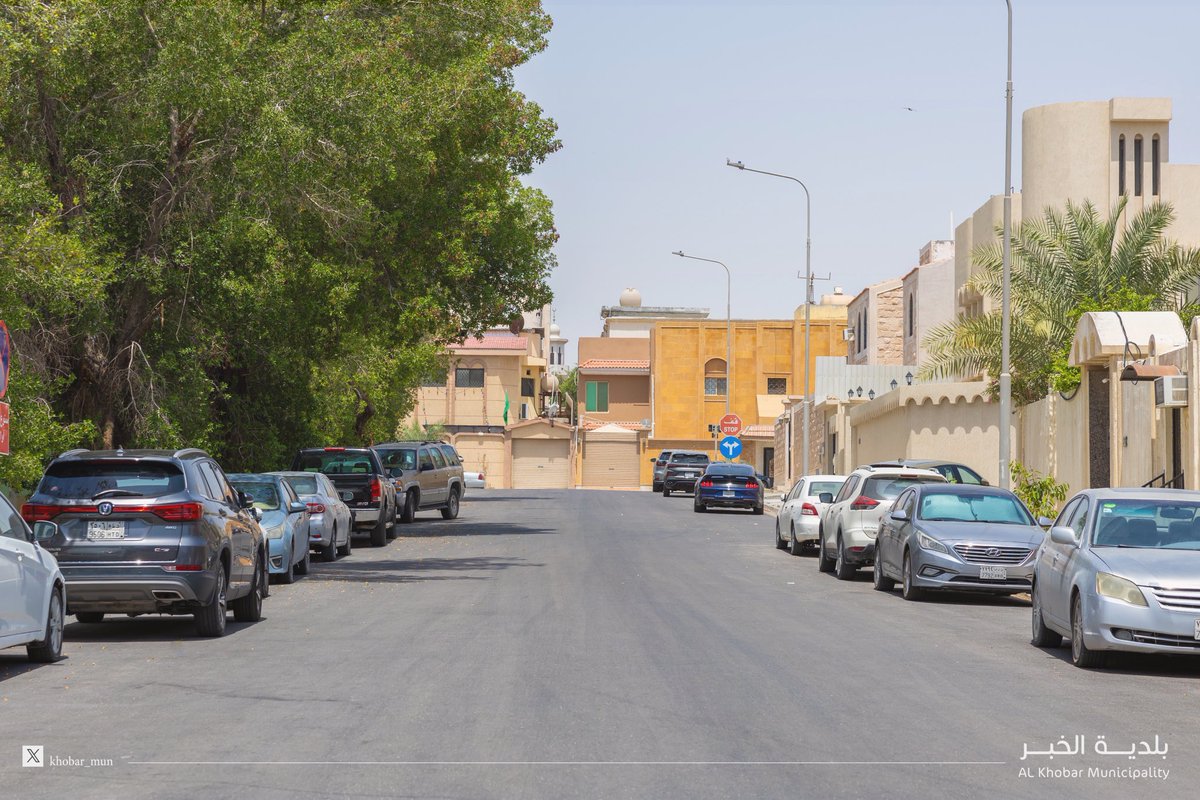 Khobar_mun's tweet image. #بلدية_الخبر
خلال النصف الأول من العام الجاري 2025م انتهينا من تطوير أحياء مدينة العمال , العقربية , فيما يستمر العمل حاليا على تطوير كل من حي الثقبة , وحي الهدا وذلك ضمن برنامج تطوير الأحباء الذي يشمل 14 حي سكني في #الخبر