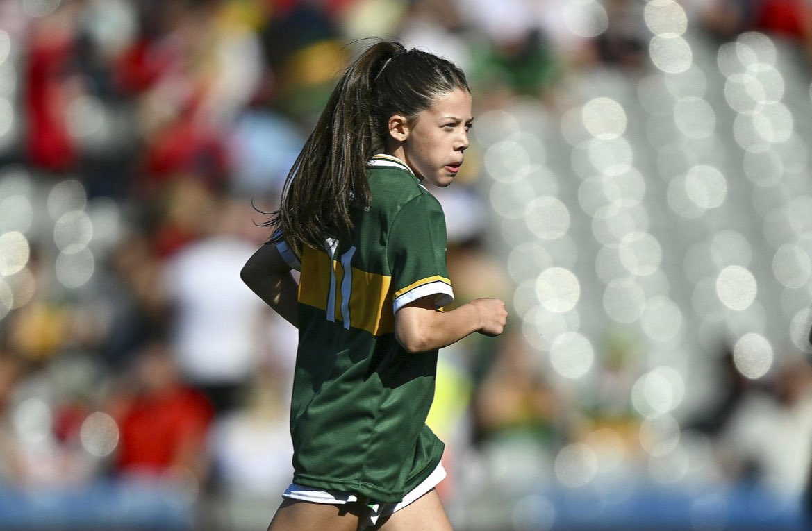 CnamB Ceatharlach (@cnambcarlow) on Twitter photo Congratulations to <a href="/kildavinns/">Kildavin N.S.</a> student Ava Deacon who played at half time in the All Ireland semi final between Kerry and Tyrone in the <a href="/cnambnaisiunta/">Cumann na mBunscol</a> Mini 7’s Go Games! Well done Ava! <a href="/AllianzIreland/">Allianz Ireland</a> <a href="/Carlow_GAA/">Carlow GAA</a> <a href="/CarlowLGFA/">Carlow Ladies Football</a> <a href="/KC_GAA/">Kildavin/ClonegalGAA</a> #INTO Congratulations to <a href="/kildavinns/">Kildavin N.S.</a> student Ava Deacon who played at half time in the All Ireland semi final between Kerry and Tyrone in the <a href="/cnambnaisiunta/">Cumann na mBunscol</a> Mini 7’s Go Games! Well done Ava! <a href="/AllianzIreland/">Allianz Ireland</a> <a href="/Carlow_GAA/">Carlow GAA</a> <a href="/CarlowLGFA/">Carlow Ladies Football</a> <a href="/KC_GAA/">Kildavin/ClonegalGAA</a> #INTO