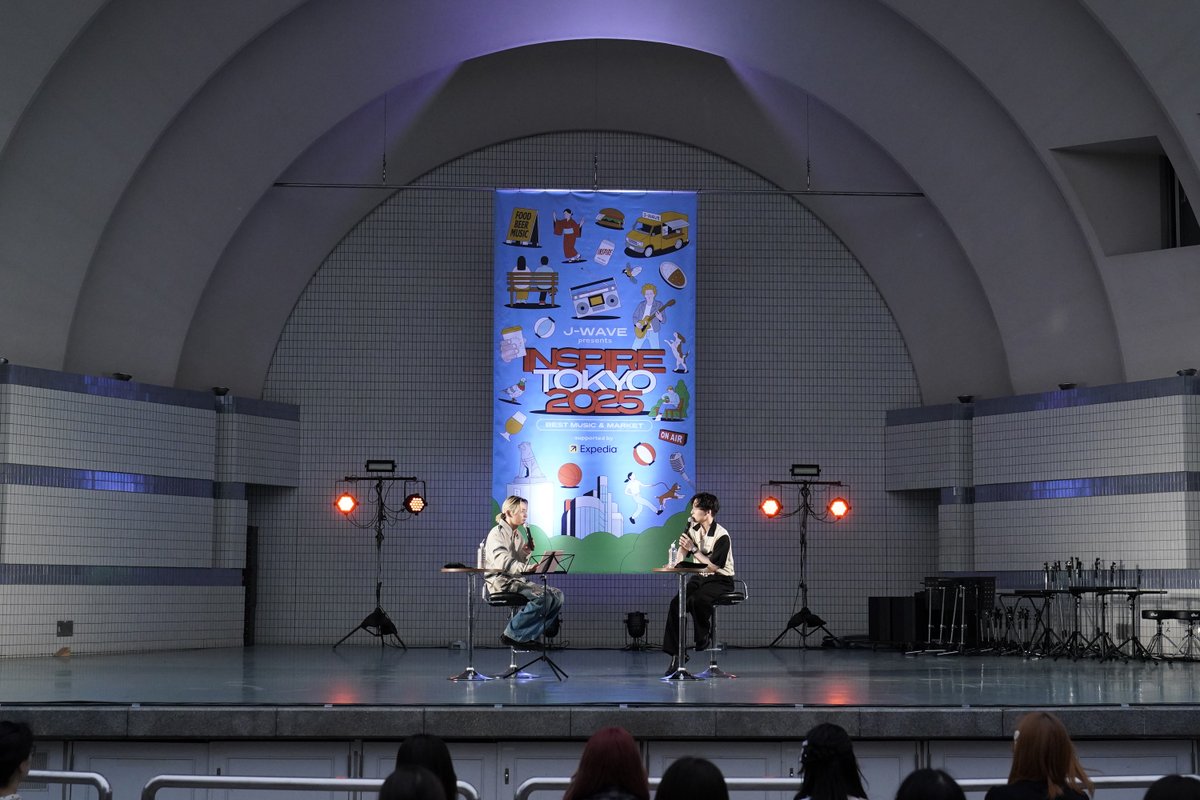 dive813's tweet image. #SKYHI
DIVE TO THE NEW WORLD⚡️
@SkyHidaka

今週はINSPIRE TOKYO 2025で行われた公開収録の模様をお届け！🎙️

 ゲストは #Da_iCE #工藤大輝 さん✨
@Da_iCE_TAIKI

20年来の付き合いである二人。
共に歩んできた音楽シーンの道のりや
抱えてきた思いについてDIVEしていきます！

#dive813 #jwave