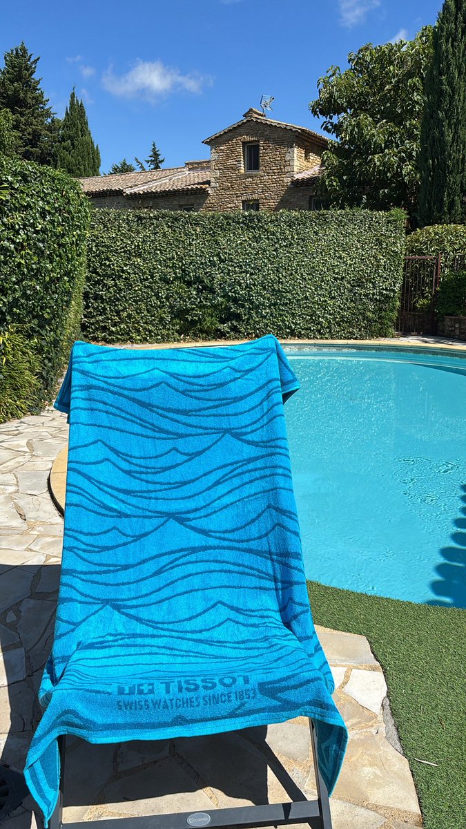 TV2Paasche's tweet photo. Rest day in @LeTour 😎
#2sykkel #2tdf https://t.co/ihbvDXuU1P