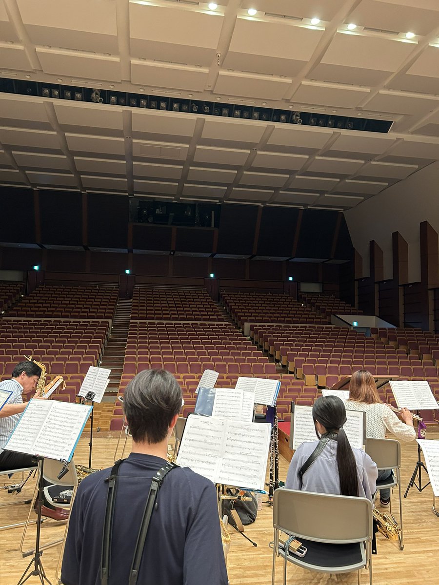 ただいま、絶賛ホール練習！！
後半も頑張りましょう！