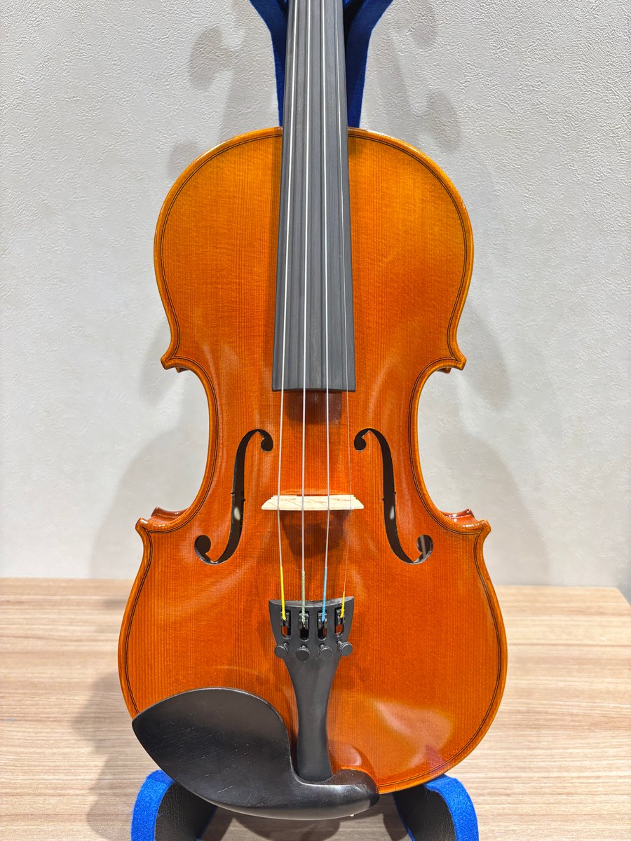 バイオリン 本体 オレンジ色 ケース付き おすすめバイオリンセット 🎻SUZUKI No.246 削り出しによる響板の妥協