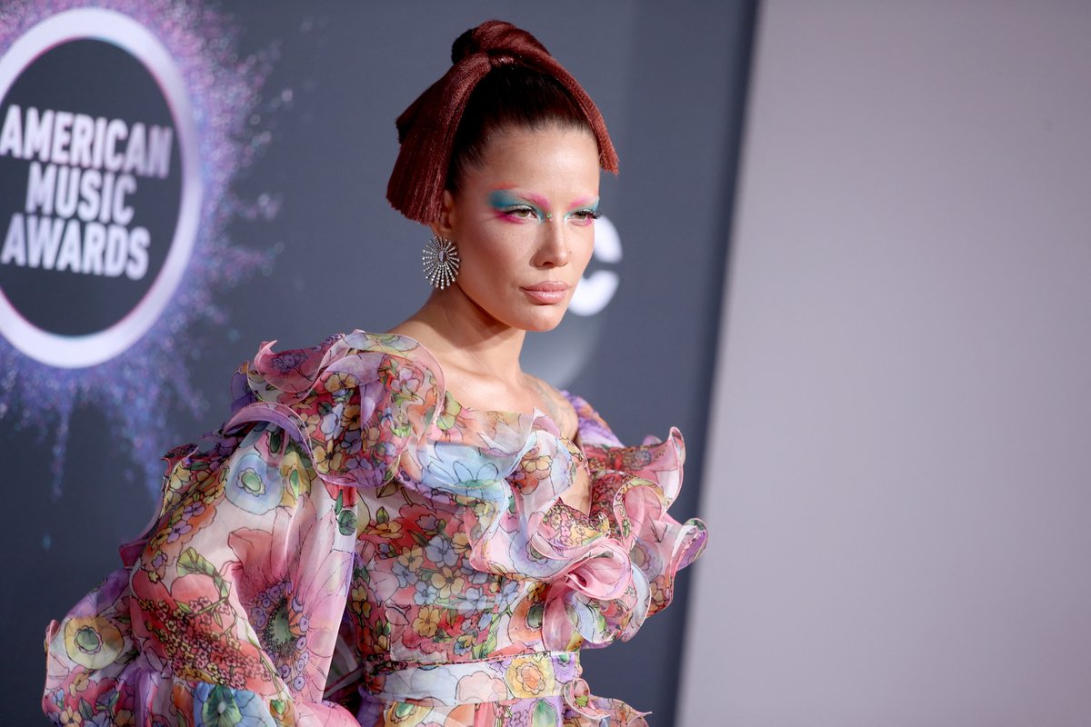 Halsey’in İstanbul konseri bir hafta ertelendi

ntv.com.tr/n-life/kultur-…

Foto: AFP