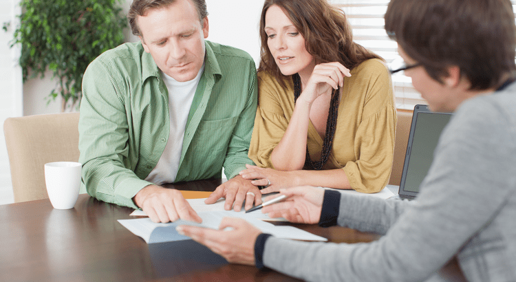 ShadryaPatton's tweet photo. Are you thinking about selling your house? Some common mistakes today can make the process more stressful or even cost you money. https://t.co/spxtHHdptS https://t.co/F3pITQE3Nw