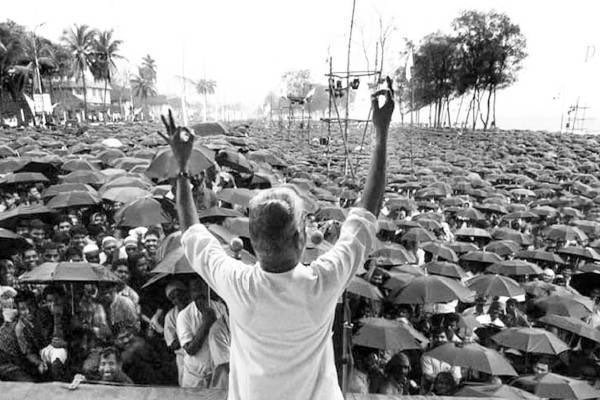 Comrade VS is no more. 

Former Kerala CM VS Achuthanandan, one of the last surviving comrades of the CPI(M)’s founding generation, passes away at 101. 

A century of rebellion, service and struggle comes to an end.

Lal Salaam, VS.
Rest in power🥀