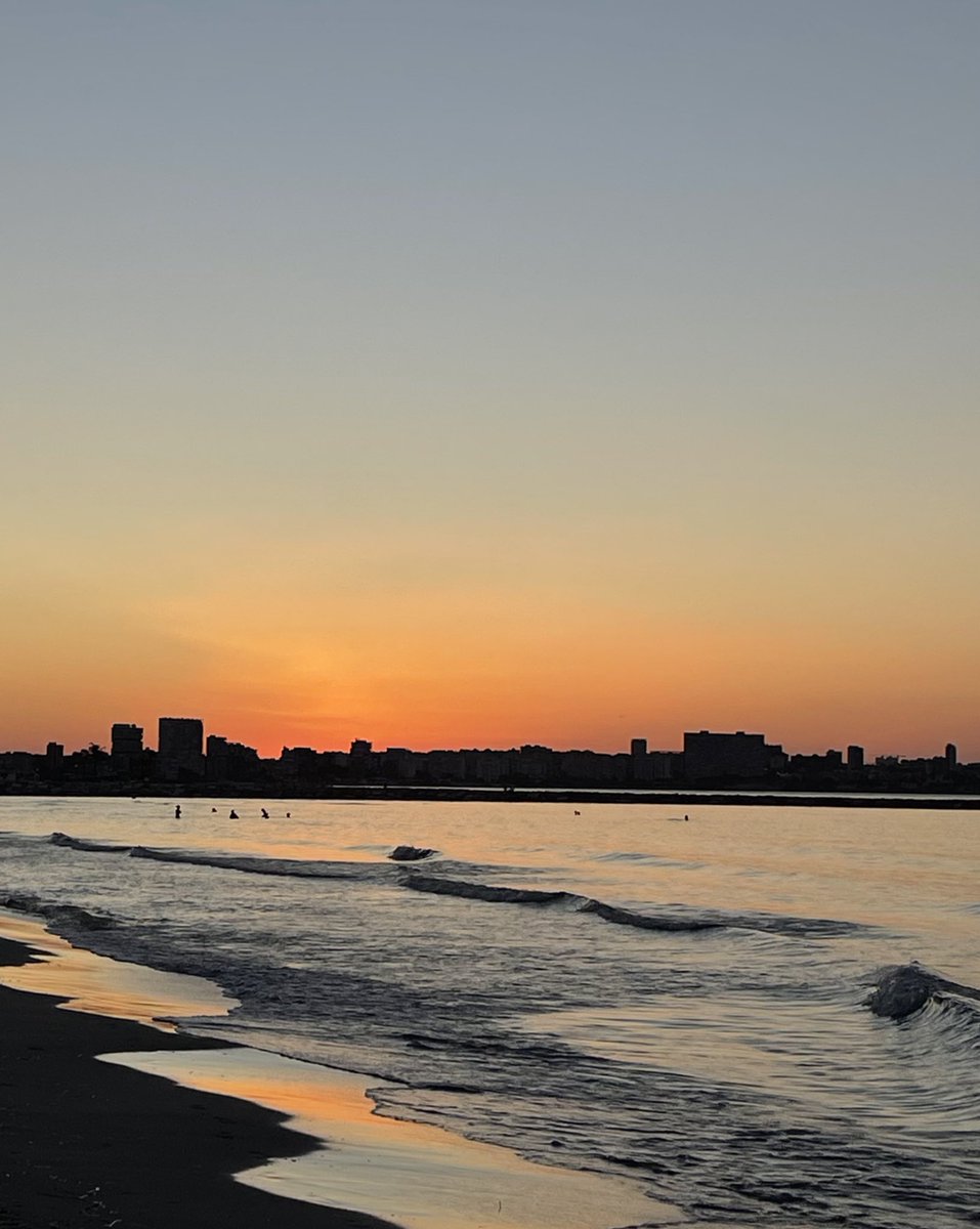 _nkaxa_'s tweet image. i've been struggling to catch the sunrise. today was the first one i've seen in 9 months.
