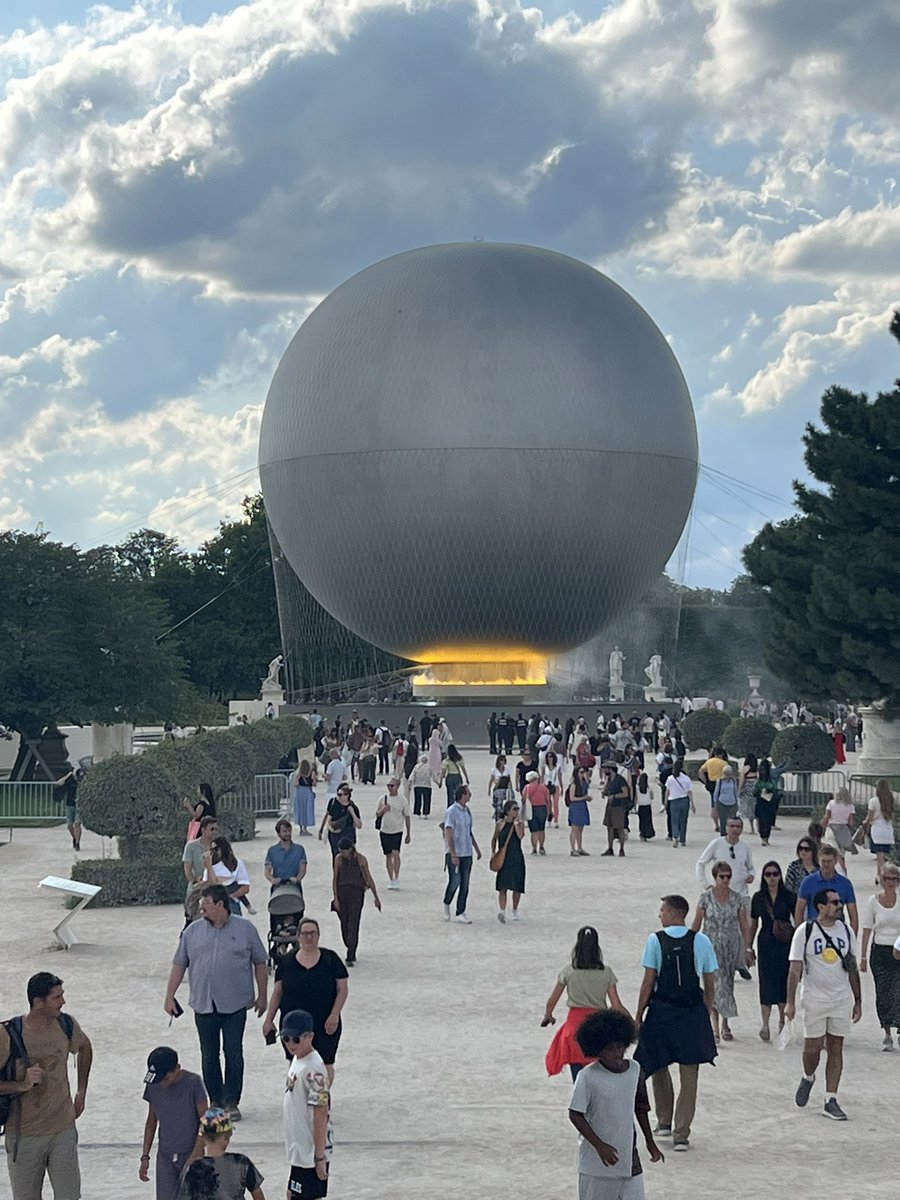 En passant par les Tuileries…