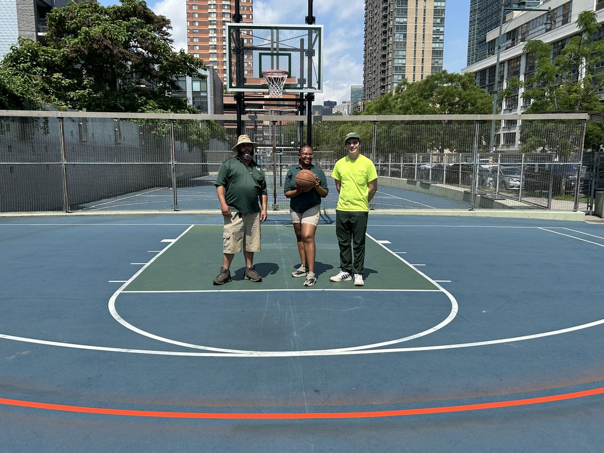 NYstateparks's tweet image. Dreaming hoop dreams after the WNBA All-Star Weekend? Get in on the action with the Line 'Em Up campaign. See their official 3-point line at Riverbank, Gantry Plaza and Roberto Clemente State Parks in New York Liberty country and nationwide. Come out and get some buckets!