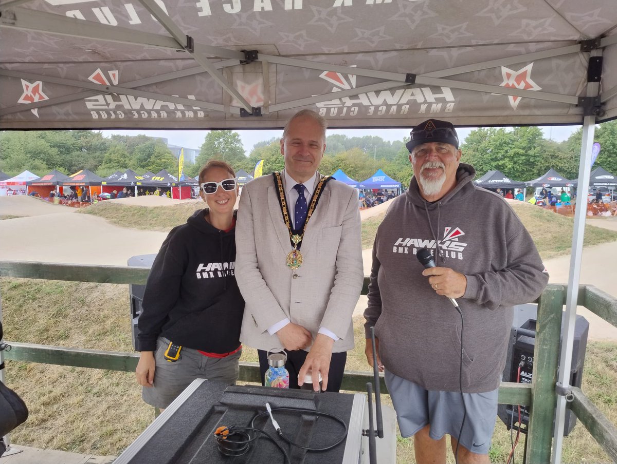 HillingdonMayor's tweet image. Really enjoyable afternoon spent with the Hayes Hawkes BMX Club at Lake Farm for the South Region Race.