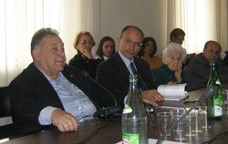 @AgenziaAREL (@agenziaarel) on Twitter photo Profondo dispiacere per la morte del grande Edoardo Boncinelli. Lo avevamo avuto ospite all’Arel insieme a Rita Levi Montalcini. Lo ricordiamo con questa intervista rilasciata a <a href="/mcolimberti/">mariantocolimberti</a> in cui affronta il tema della morte arel.it/wp-content/upl… Profondo dispiacere per la morte del grande Edoardo Boncinelli. Lo avevamo avuto ospite all’Arel insieme a Rita Levi Montalcini. Lo ricordiamo con questa intervista rilasciata a <a href="/mcolimberti/">mariantocolimberti</a> in cui affronta il tema della morte arel.it/wp-content/upl…