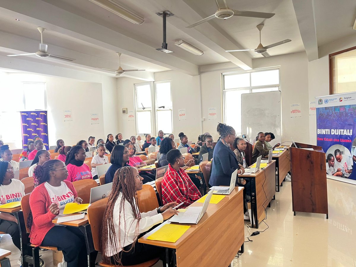 unwomentanzania's tweet image. 🚀 Happening Now in Dodoma: The @AGCCIAfrica_1 Coding Camp in Dodoma officially kicks off!
For 10 days, 50 young women and girls from across Tanzania will explore coding, robotics & digital innovation, unlocking pathways to future careers in tech. Stay tuned for more.