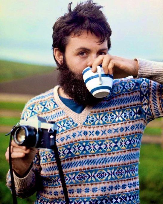 BeatlesEarth's tweet image. Looking for a home in the heart of the country…