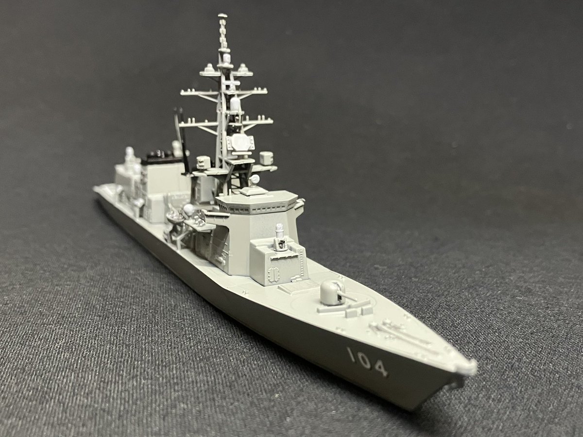 midori9A5FA9's tweet image. アオシマ ウォーターラインシリーズ 1/700 護衛艦きりさめ
完成ですわ〜〜〜!!
むらさめ型護衛艦の4番艦ですわ
むらさめと準同型艦のたかなみを作った気がするのですが、その頃より簡単に感じましたわ
気付かない内にレベルアップしてましたね!
#積みプラ崩し大会2025夏 #完成 #17個目