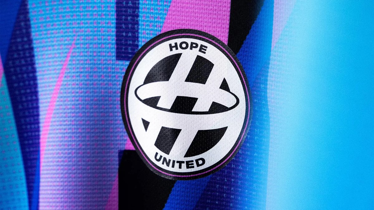 thisisgrey's tweet image. nomadstudio.com — Nomad show us the way for doing big serious branding with big teams. Extremely pro and that typography for Hotspurs is such a beauty.