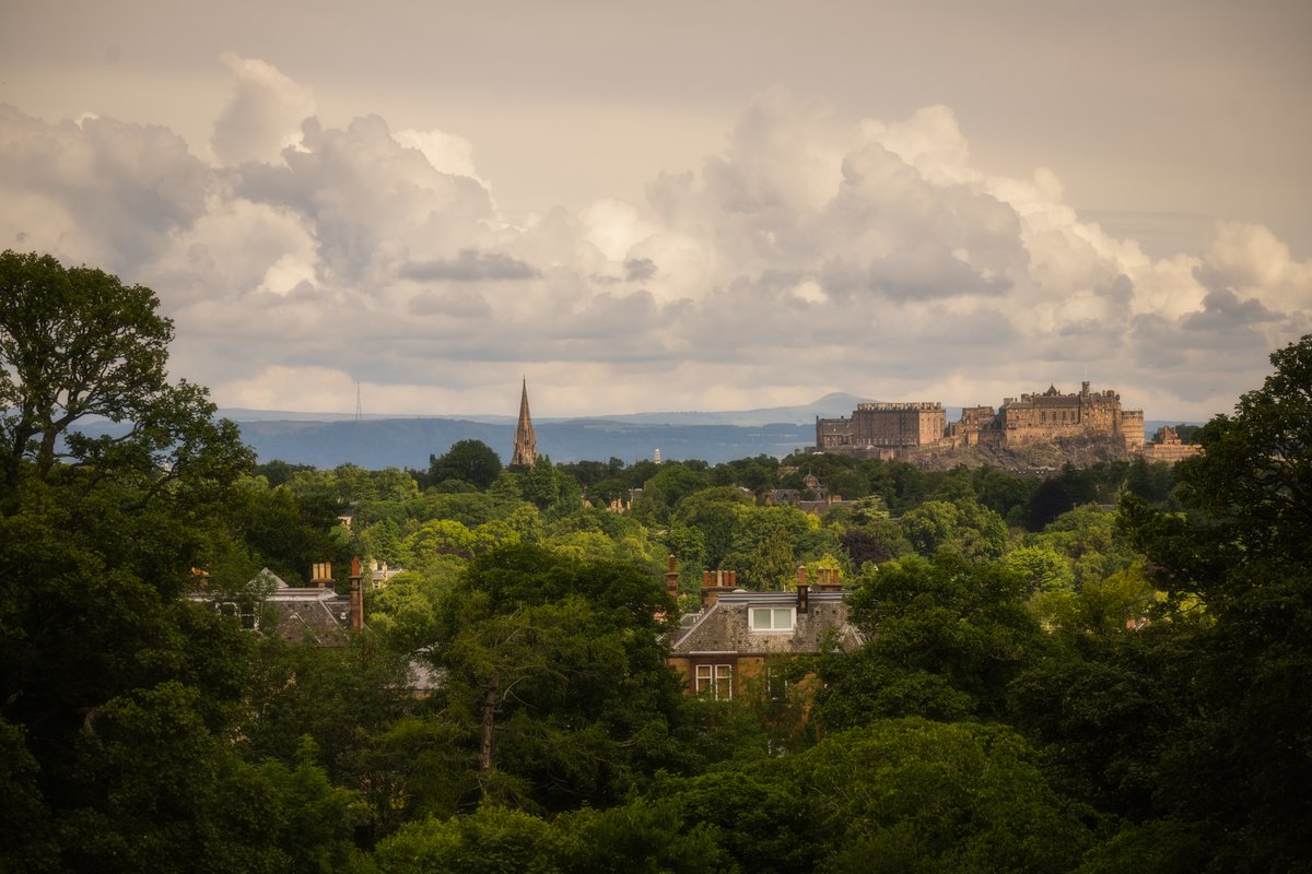 mark_lj's tweet image. How Green is My City #Edinburgh 

Pass this view each day at the moment going to Liberton and had to stop this time.