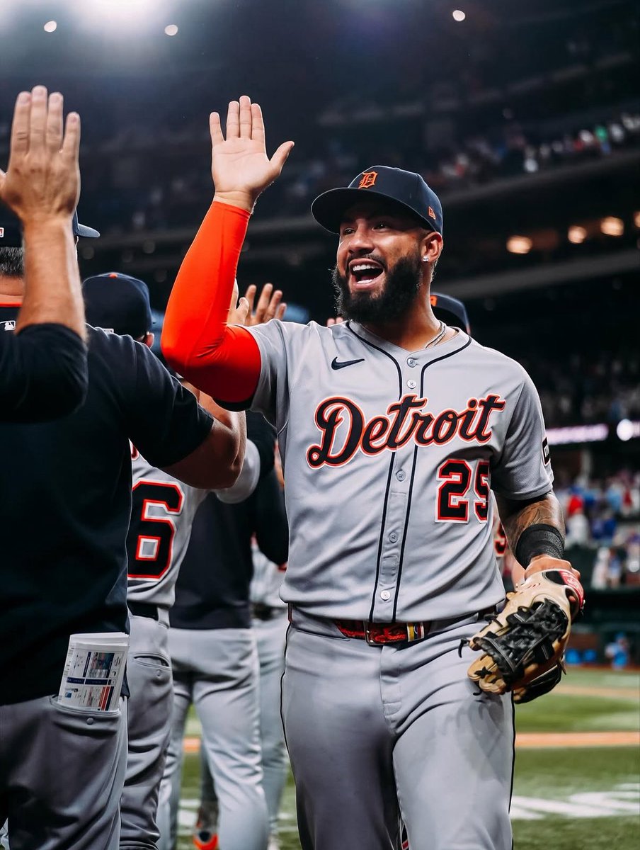 tonydombrowski's tweet image. Good morning to all, but especially those who are fans of the team with the BEST RECORD IN BASEBALL, THE DETROIT TIGERS! 馃悈馃敟
#RepDetroit
馃摳: @tigers