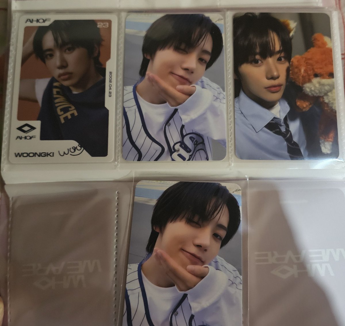 linmo6896's tweet photo. WTT LFT PH
AHOF WHO WE ARE

Have:
- Woongki Photobook RPC
- Woongki Withmuu POB
- Woongki apple music Fox POB

Want
Daisuke or Steven

#AHOF https://t.co/tNuK8SLK4j