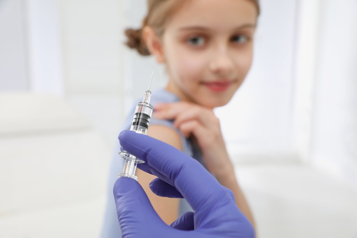 destinationsant's tweet image. Collégiens de 5e : deux vaccins proposés contre le HPV et les méningocoques ACWY: Les vaccinations contre le HPV et contre les méningocoques ACWY proposées à tous les élèves de 5e. Pourquoi ? Vaccin HPV : une protection efficace contre 90 % des… destinationsante.com/collegiens-de-…
