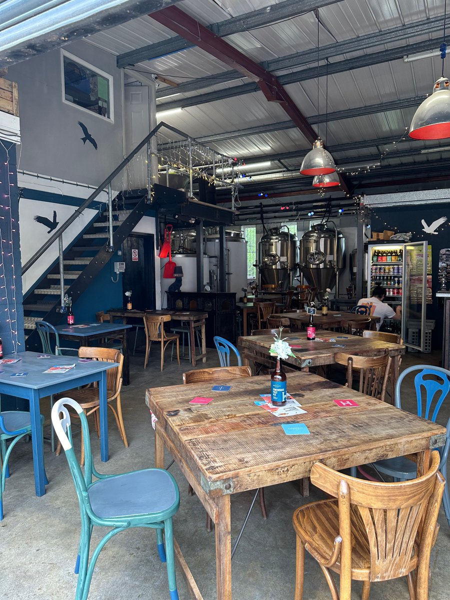 We’re proud to share that Harrogate Brewing Co has won a joint award for Harrogate &amp; Ripon CAMRA’s Best Taproom of the Year 🏆

To celebrate, join us for the official presentation this Sunday and enjoy:
🎉 £3 pints of cask ale between 2pm and 4pm! 🎉