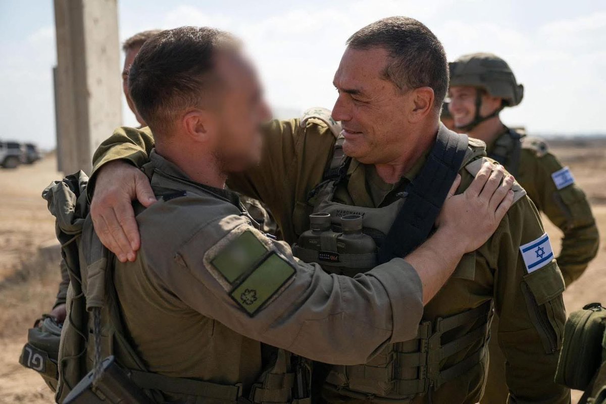 DovLipman's tweet image. THIS. IS. ISRAEL.
IDF Chief of Staff Eyal Zamir visited with soldiers who are fighting Hamas in Gaza.
An emotional moment was caught in this picture as he came across his own son who has been serving as an IDF officer in Gaza for many months.
May God bless this young man with…