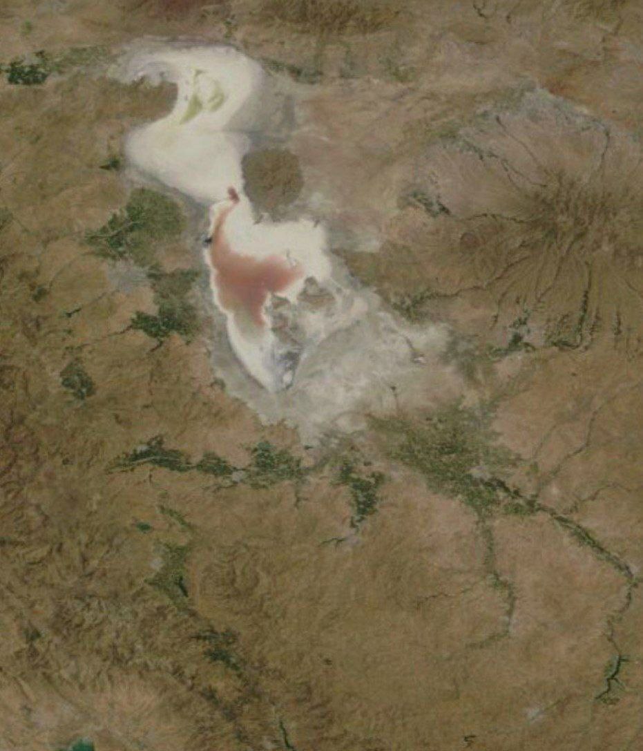 IsraelPersian's tweet image. جمهوری اسلامی برابر است با ویرانی.
#دریاچه_ارومیه
