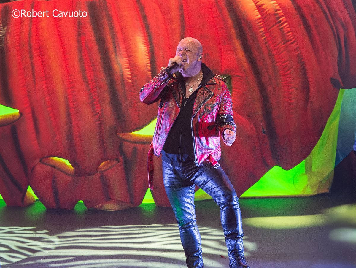 Robert Cavuoto (@robertcavuoto) on Twitter photo Pleasure interviewing Michael Kiske #HELLOWEEN for new LP Giants & Monsters. Talks organic nature of LP's theme, band has enough song for a Part II, US tour April 2026 + more <a href="/helloweenorg/">Helloween</a> <a href="/HelloweenFans/">Helloween Fanpage</a> <a href="/Loudwire/">Loudwire</a> <a href="/MusicRadar/">MusicRadar</a> <a href="/MetalHammer/">Metal Hammer</a> <a href="/ThisDayInMETAL/">THIS DAY IN METAL</a> metal-rules.com/2025/07/20/micβ¦ Pleasure interviewing Michael Kiske #HELLOWEEN for new LP Giants & Monsters. Talks organic nature of LP's theme, band has enough song for a Part II, US tour April 2026 + more <a href="/helloweenorg/">Helloween</a> <a href="/HelloweenFans/">Helloween Fanpage</a> <a href="/Loudwire/">Loudwire</a> <a href="/MusicRadar/">MusicRadar</a> <a href="/MetalHammer/">Metal Hammer</a> <a href="/ThisDayInMETAL/">THIS DAY IN METAL</a> metal-rules.com/2025/07/20/micβ¦