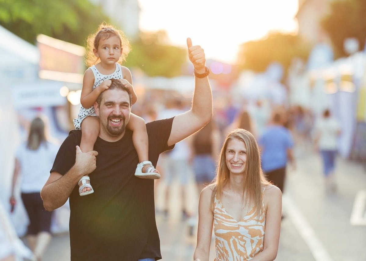 BalazsOrban_HU's tweet image. 🎊 MCC Feszt is back in Esztergom—🇭🇺#Hungary’s historic Catholic capital—for the 5th time. Where global minds, scientific debate, & cultural conversations meet festival atmosphere.
Young people crave more than music—they track global debates, want answers, & request speakers…