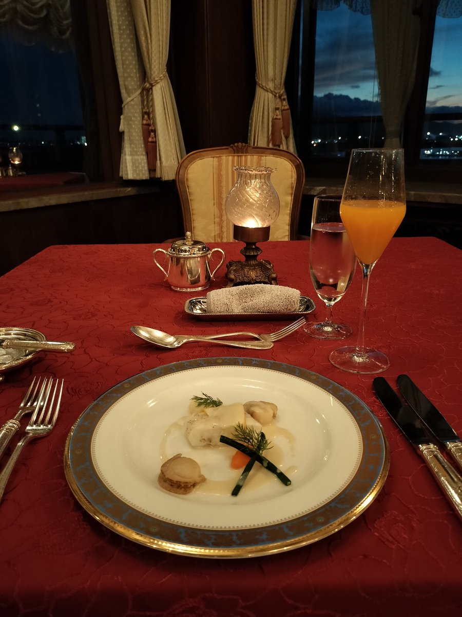 magusofthemoon1's tweet image. フレンチコースも美味しかった。今までクラシックホテルは富士屋ホテル、川名ホテル、ホテルニューグランド、そして今回の蒲郡クラシックホテルに行きましたがどこもフレンチは素晴らしいですね。